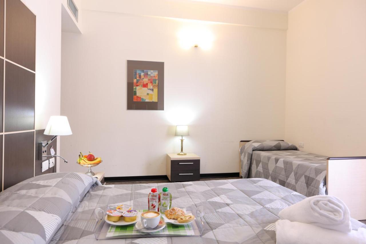 Hotel Ferrari Chiavari Ngoại thất bức ảnh